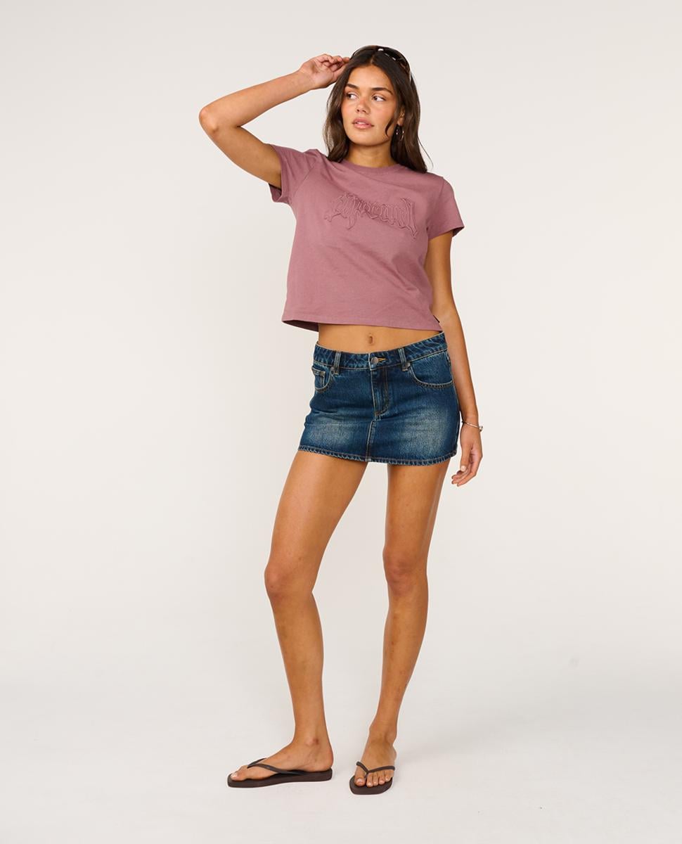 Rip Curl Archive Rota Tee Grape. Rip Curl Tees in Womens Tees & Womens T-shirts & Singlets. Code: 0UVWTE