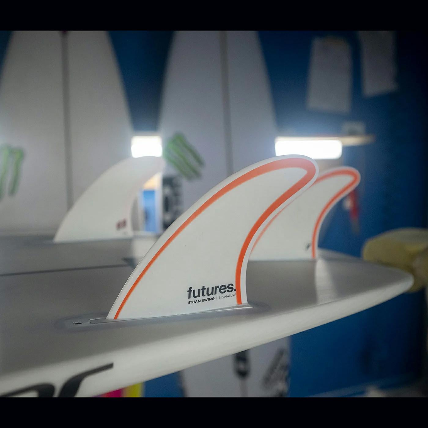 Futures Fins Ethan Ewing Signature Honeycomb (grom/xs) White Orange. Futures Fins Fins in Boardsports Fins & Boardsports Surf. Code: 122719600