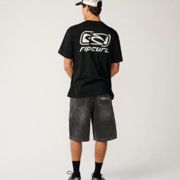 Rip Curl Archive Ripped Tee Black. Rip Curl Tees in Mens Tees & Mens T-shirts & Singlets. Code: 12PMTE