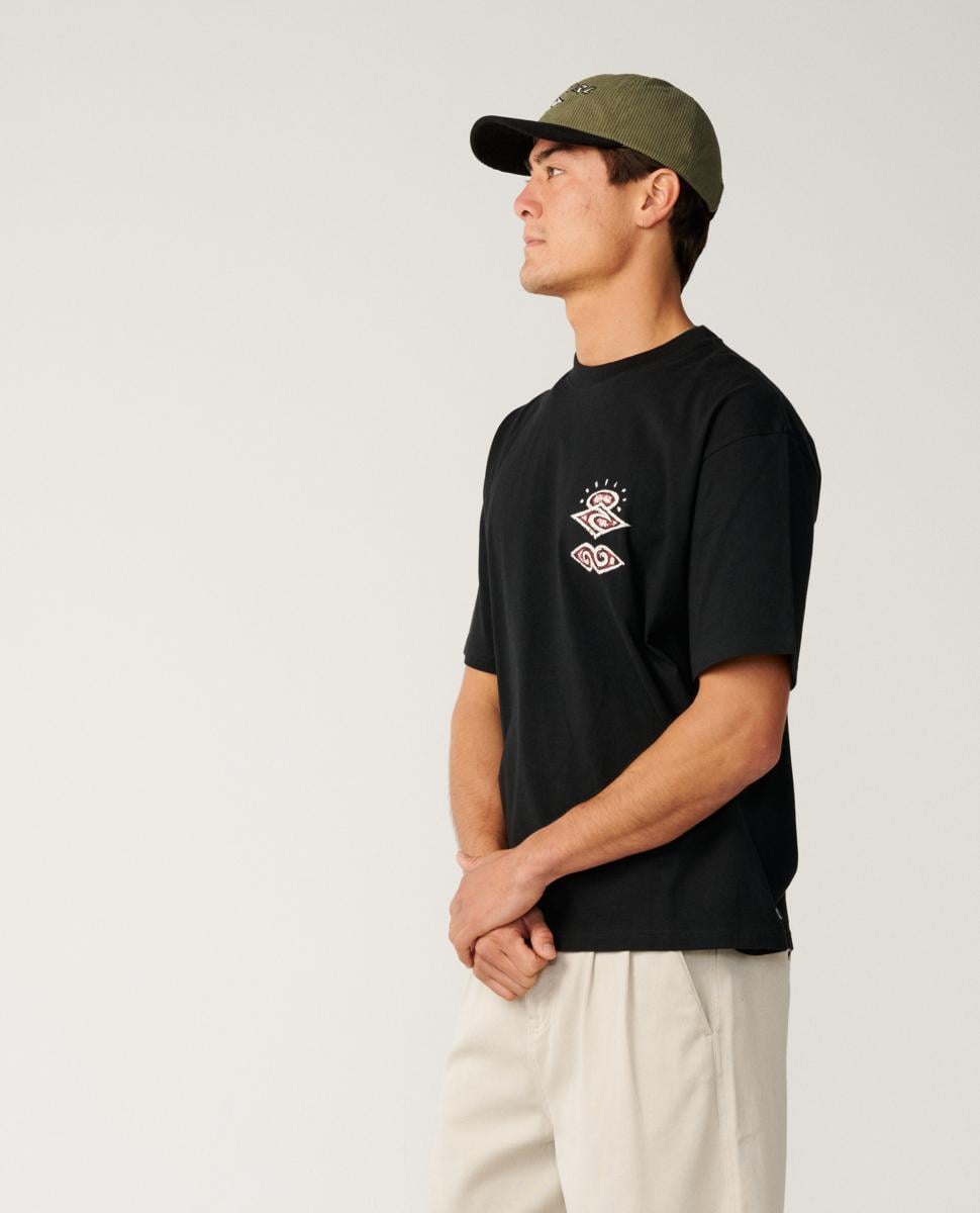 Rip Curl Disorder Boneyards Tee Black. Rip Curl Tees in Mens Tees & Mens T-shirts & Singlets. Code: 12UMTE