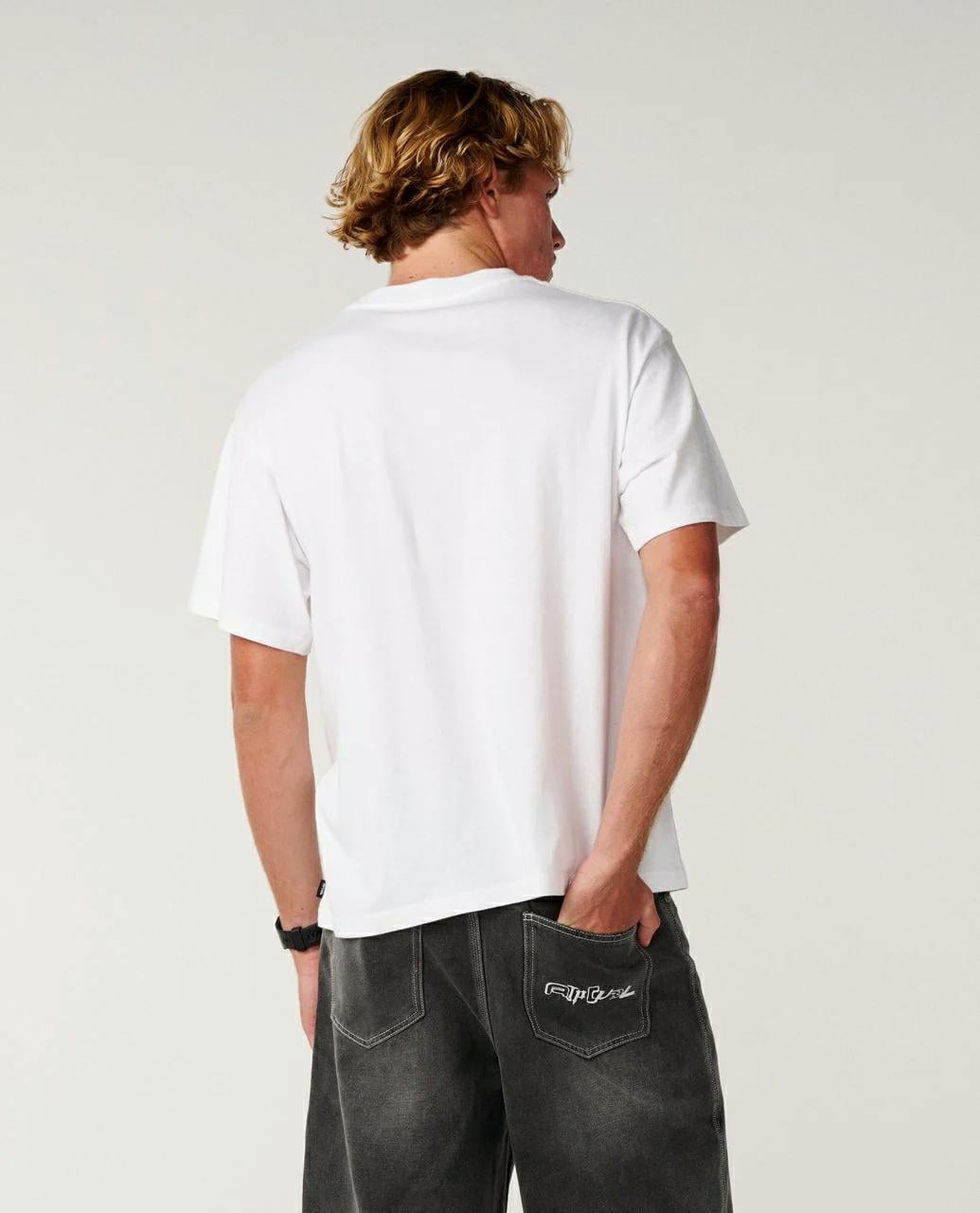 Rip Curl Archive 69 Embroid Tee White. Rip Curl Tees in Mens Tees & Mens T-shirts & Singlets. Code: 14DMTE