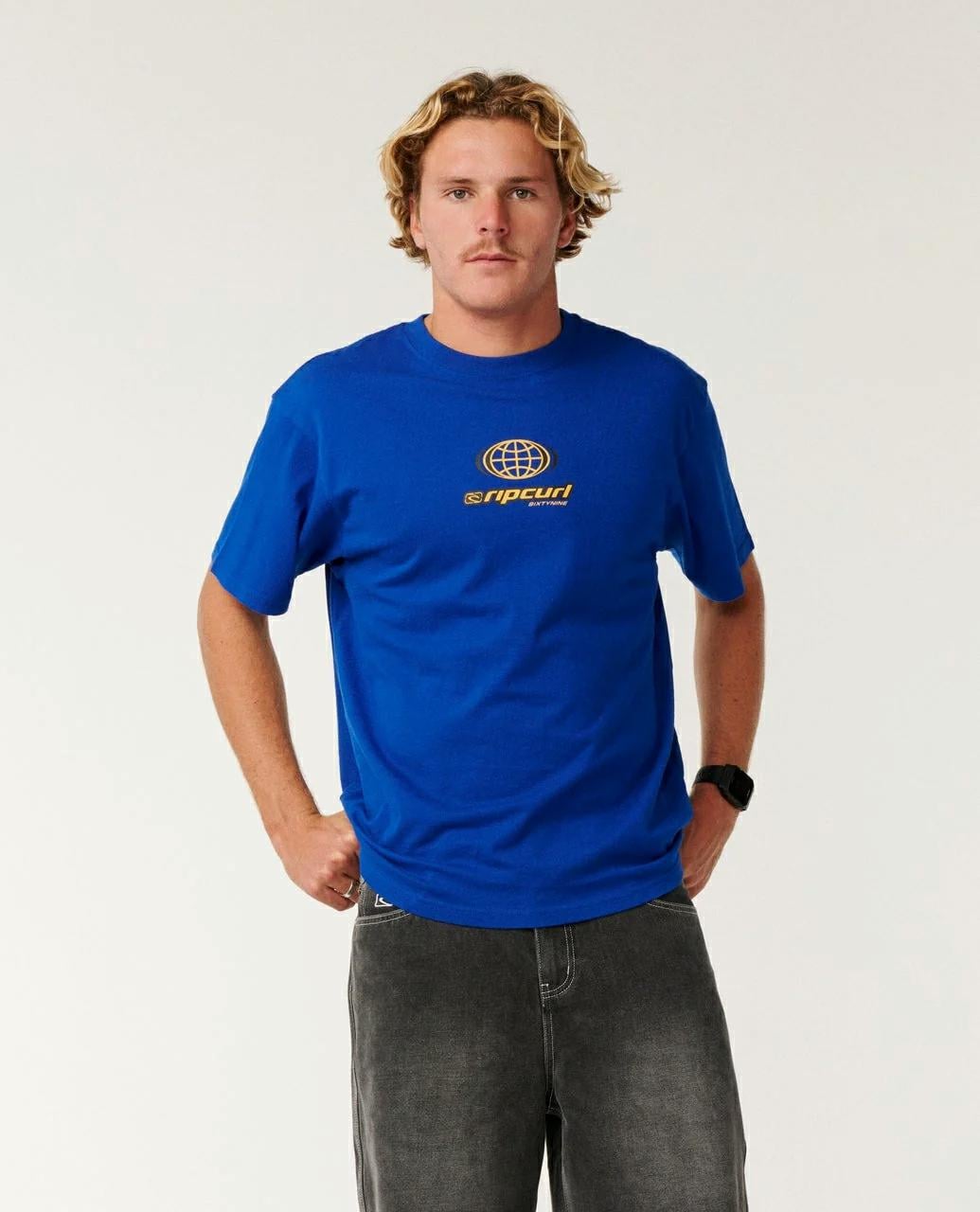 Rip Curl Archive Global Tee Electric Cobalt. Rip Curl Tees in Mens Tees & Mens T-shirts & Singlets. Code: 14LMTE