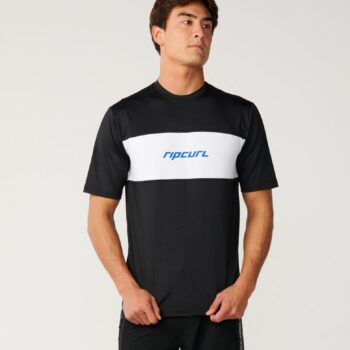 Rip Curl Undertow Upf S/s Black. Rip Curl Rashvests in Mens Rashvests & Mens Wetsuits. Code: 183MRV