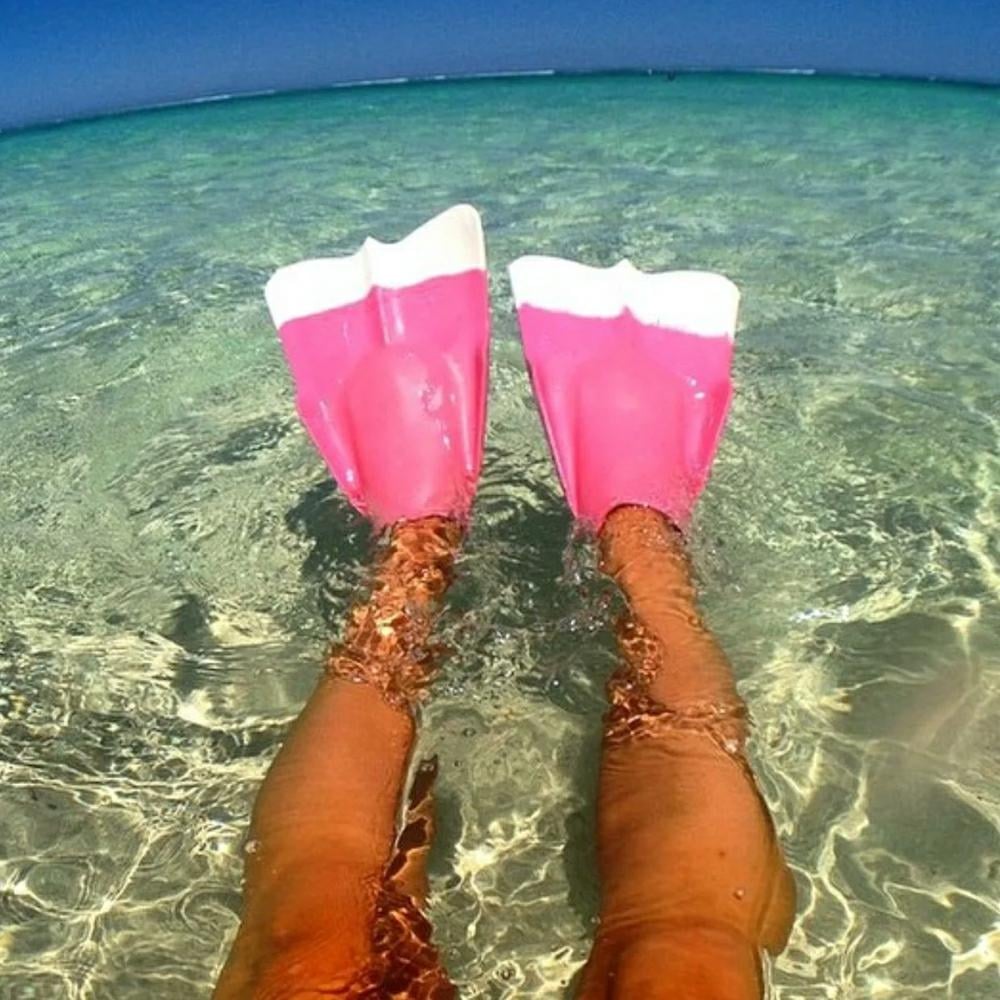 Da Fin Da Fin Flippers Pink/white. Da Fin Flippers in Boardsports Flippers & Boardsports Bodyboard. Code: DAFIN