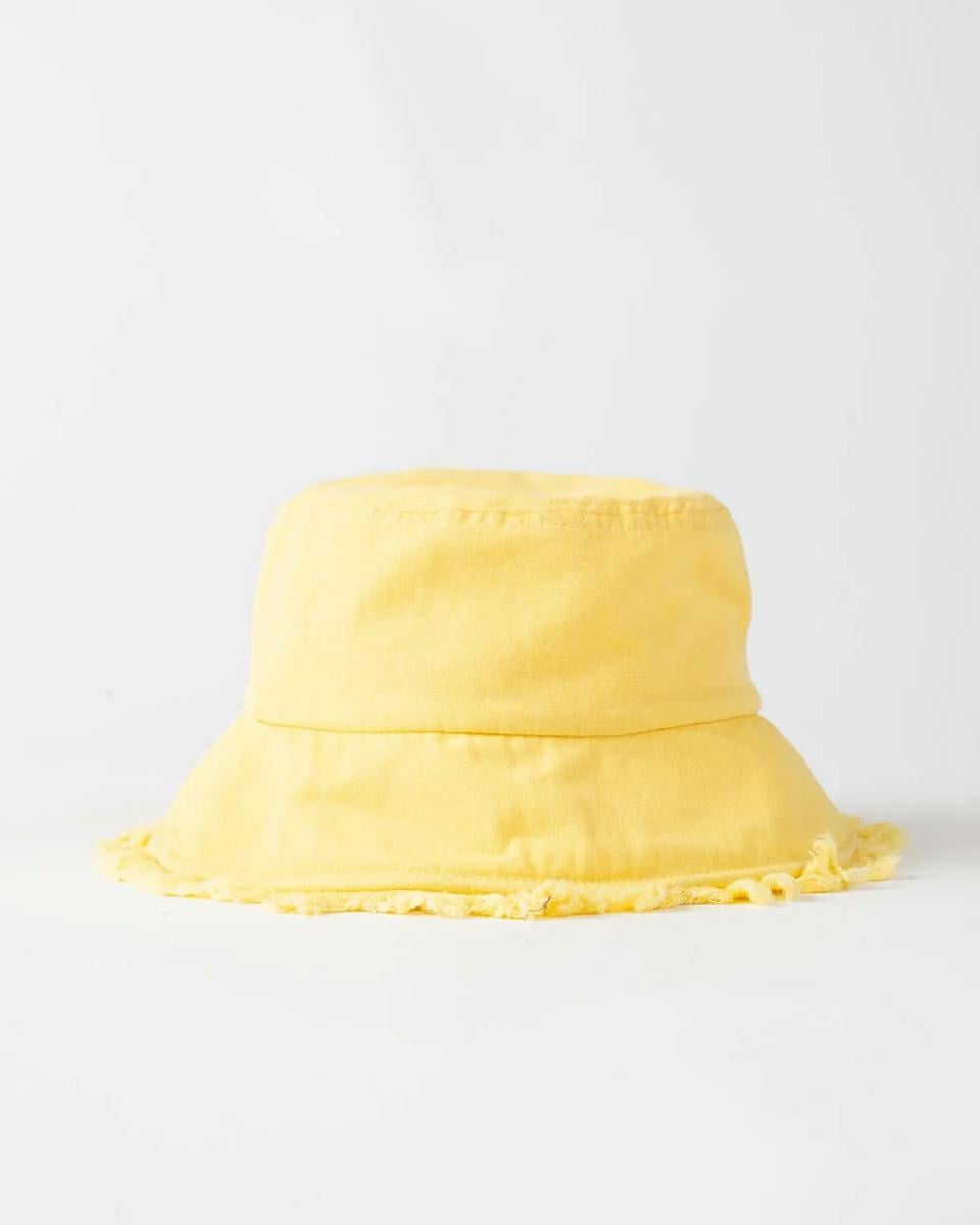 Rusty Glimmer Bucket Hat Girls Pale Banana. Rusty Hats & Caps in Girls Hats & Caps & Girls Headwear. Code: HHG0013