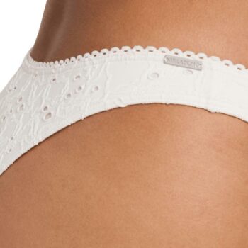 Billabong Eye On You Skimpy Hike Salt Crystal. Billabong Swimwear - Separates in Womens Swimwear - Separates & Womens Swimwear. Code: UBJX400727
