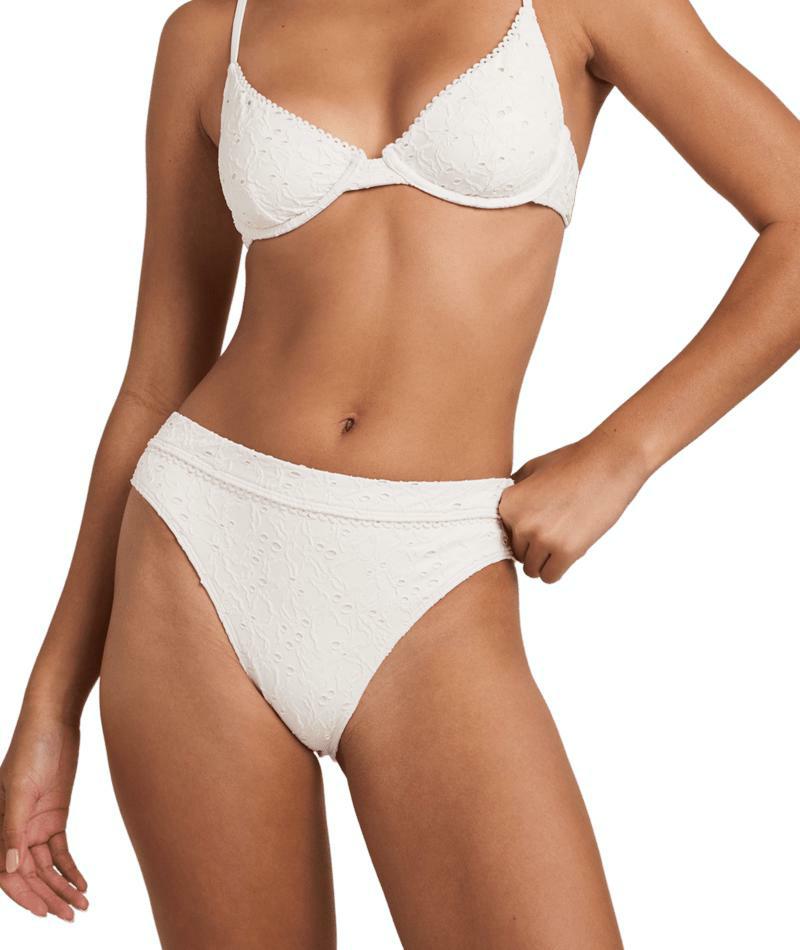 Billabong Eye On You Maui Rider Salt Crystal. Billabong Swimwear - Separates in Womens Swimwear - Separates & Womens Swimwear. Code: UBJX400728