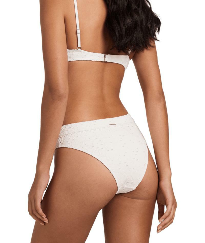 Billabong Eye On You Maui Rider Salt Crystal. Billabong Swimwear - Separates in Womens Swimwear - Separates & Womens Swimwear. Code: UBJX400728