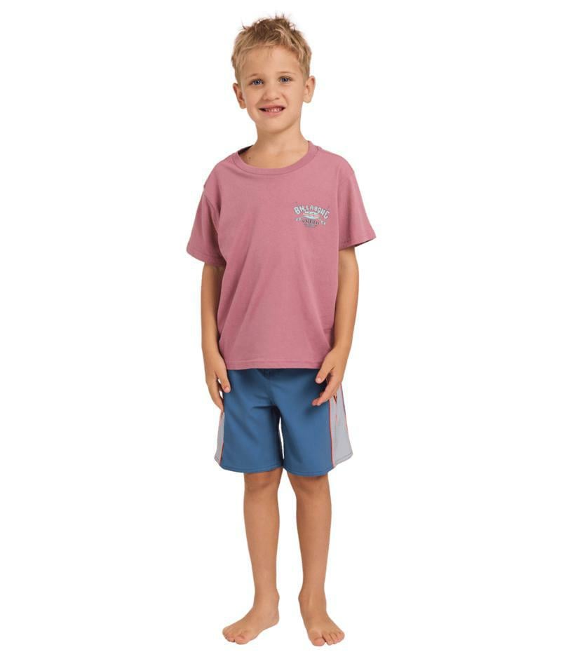 Billabong Groms Heritage Arch Ss Red Dahlia. Billabong Tees in Boys Tees & Boys T-shirts & Singlets. Code: UBTZT00228