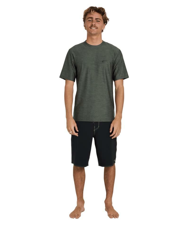 Billabong Shoreline Lf Ss Military Heather. Billabong Rashvests in Mens Rashvests & Mens Wetsuits. Code: UBYWR00111