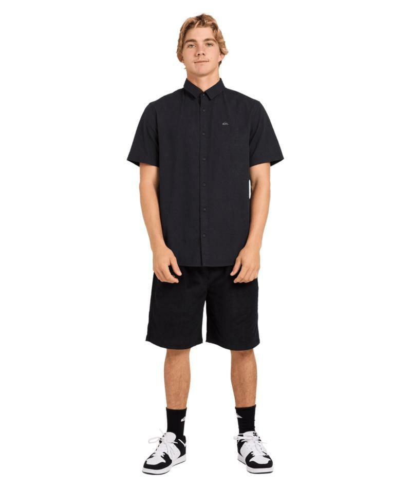 Quiksilver Classic Stretch Shirt Ss Black. Quiksilver Shirts - Short Sleeve in Mens Shirts - Short Sleeve & Mens Shirts. Code: UQYWT03122